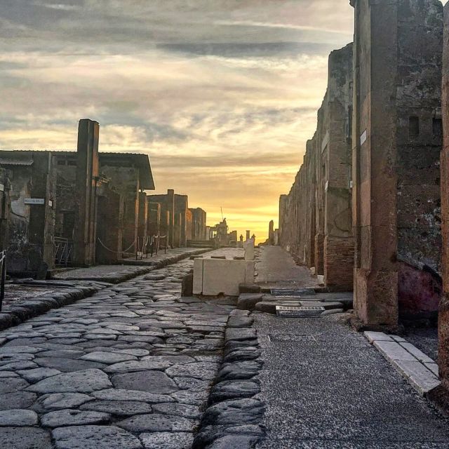 Pompeii Sunset tour for small group - Photo Stops and Sunset Timing: Getting Great Shots Without Stress