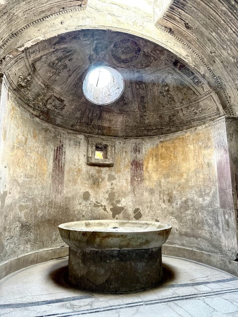 Pompeii VIP 3h Tour: Skip-the-line with your Archaeologist - Vesuvius views and the antiquarium stops that make the story click