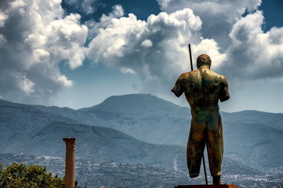 Pompeii & Virtual Museum Private 2-in-1 Kid's Tour - Meet at Coffee Shop Vittoria, Then Get Into Pompeii Fast