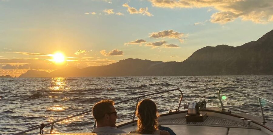 Positano: Amalfi Coast Sunset Group Boat Tour with Prosecco - Fiordo di Furore: The Photo Stop That Makes the Coast Feel Dramatic