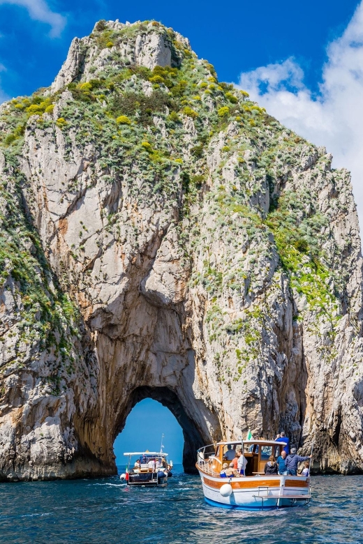 Positano: Capri Boat Tour with Swimming, Drinks, and Snacks - Tour logistics that are worth knowing before you go