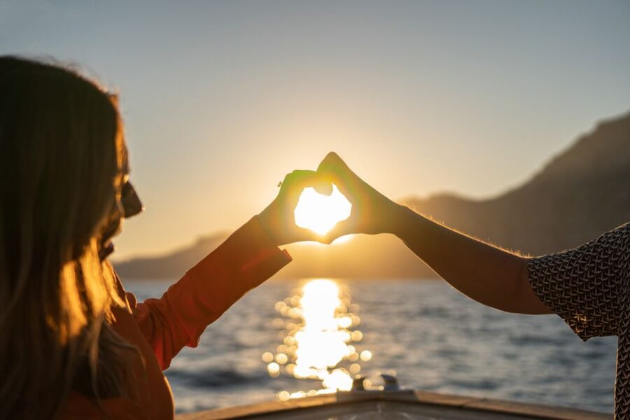 Positano: Private Sunset Boat Experience - Why a private Positano sunset selfie cruise feels different