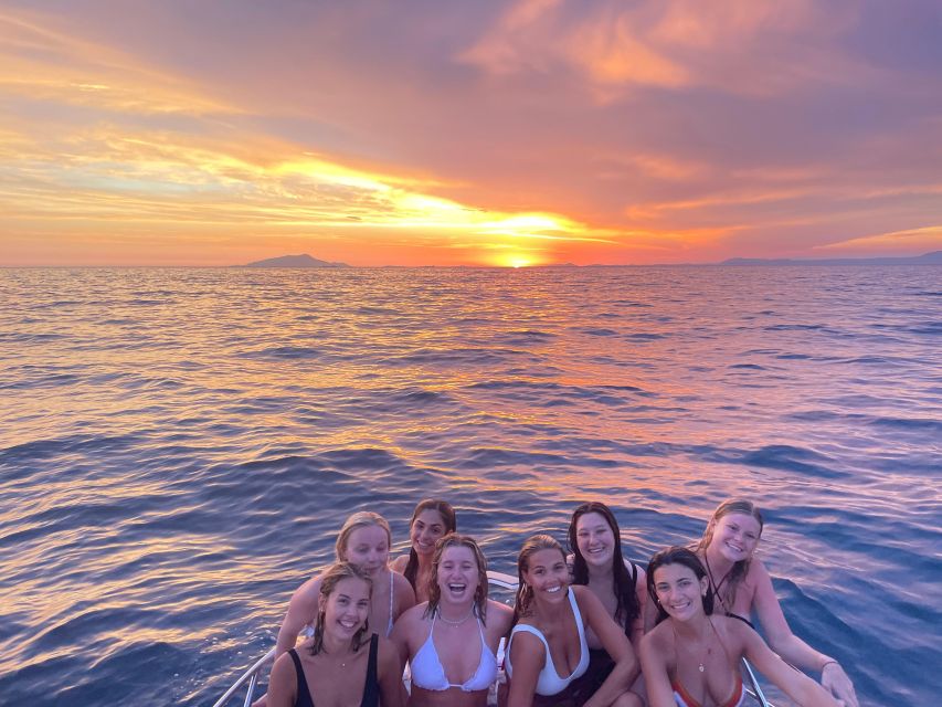 Private Sunset boat tour - Marina Grande and La Marinella: the classic Sorrento coastal look