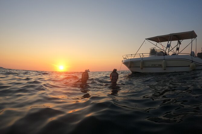 Procida Island Tour by Boat 2h 15m with Swimming and Underwater Photos - Getting the Best Photos Around Procida (Without Overthinking It)