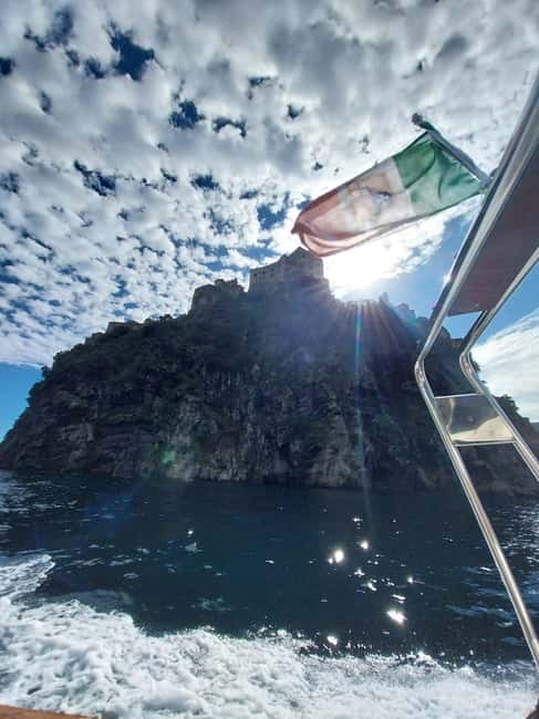 Procida: Sea View Private Boat Tour with Snorkeling - What to bring so you feel comfortable the whole time
