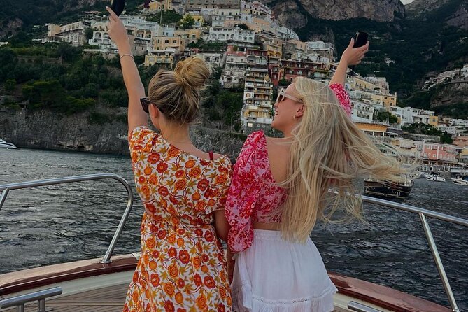 Shared Sunset Cruise from Positano with Drinks & Snacks 1.5-Hour - Drinks and snacks: what to expect without the letdown