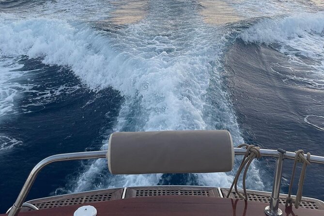 Shared Sunset Cruise from Positano with Drinks & Snacks 1.5-Hour - Getting to the boat near Covo dei Saraceni, and what can go wrong