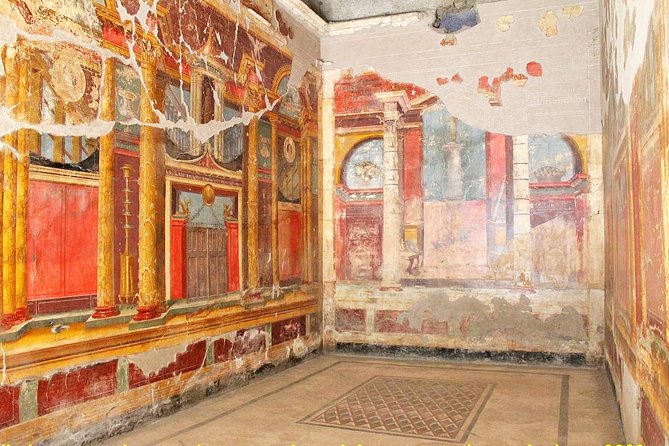 Skip-the-Line Half-Day Private Tour Ancient Pompeii Highlights with Native Guide - Where You Meet at Hotel Vittoria and How to Prep