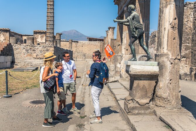 Skip-the-Line Pompeii Guided Tour from Sorrento - Via dellAbbondanza and the Stabian Baths: shopping street energy and real daily routines