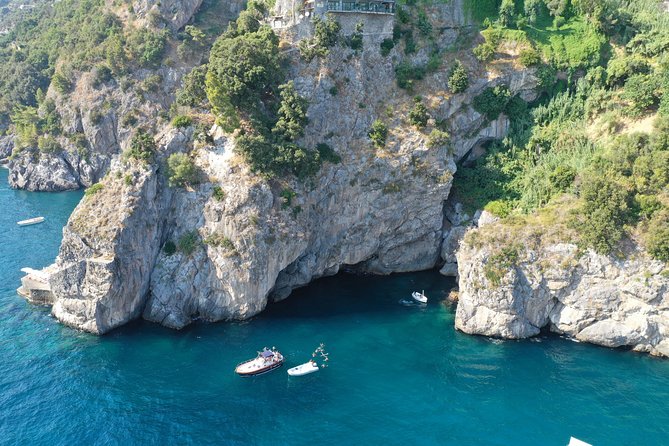 Small Group Boat Tour: Discover the Amalfi Coast from Positano - Positano and Praiano: arriving at the coast from the sea
