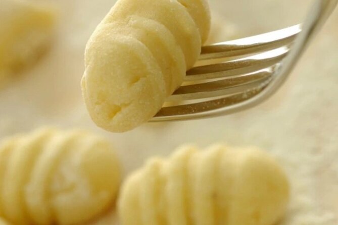 Small-Group Cooking Class in Positano: Gnocchi, Tiramisù & Drinks - Tiramisù After the Work: Sweet Finish With a Family Touch