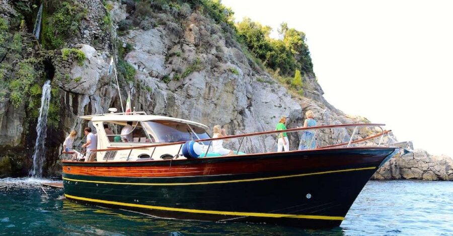 Sorrento and Amalfi Coast Small Group Tour by Boat - Key things you will notice on the water