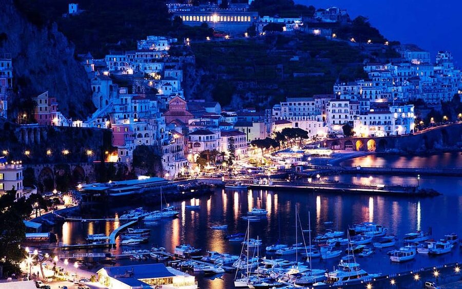 Sorrento by night... with a tasty surprise - Villa Comunale: the viewpoint stop that changes how Sorrento looks