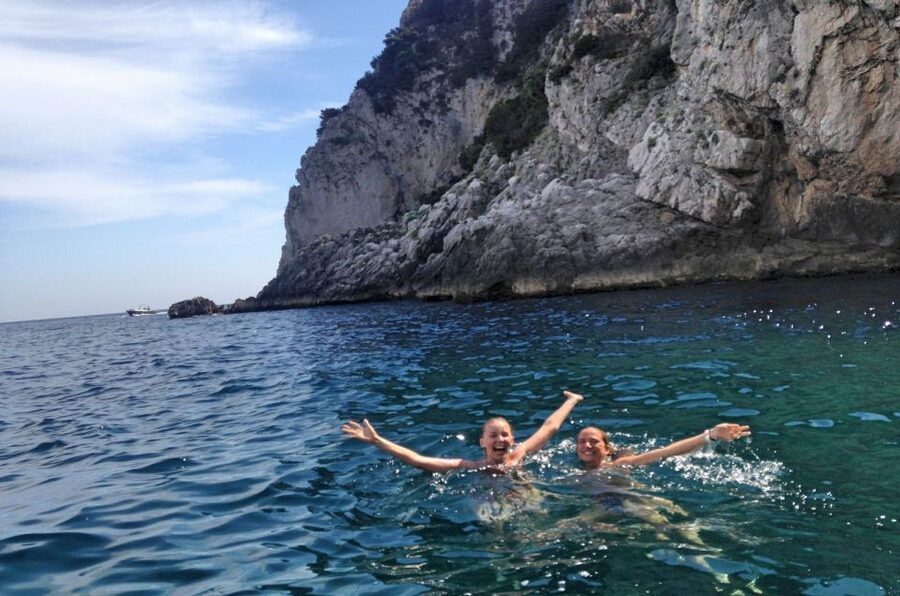Sorrento: Capri and Blue Grotto Boat Cruise with Drinks - Sorrento Meet-Up and Timing: How the Day Actually Starts