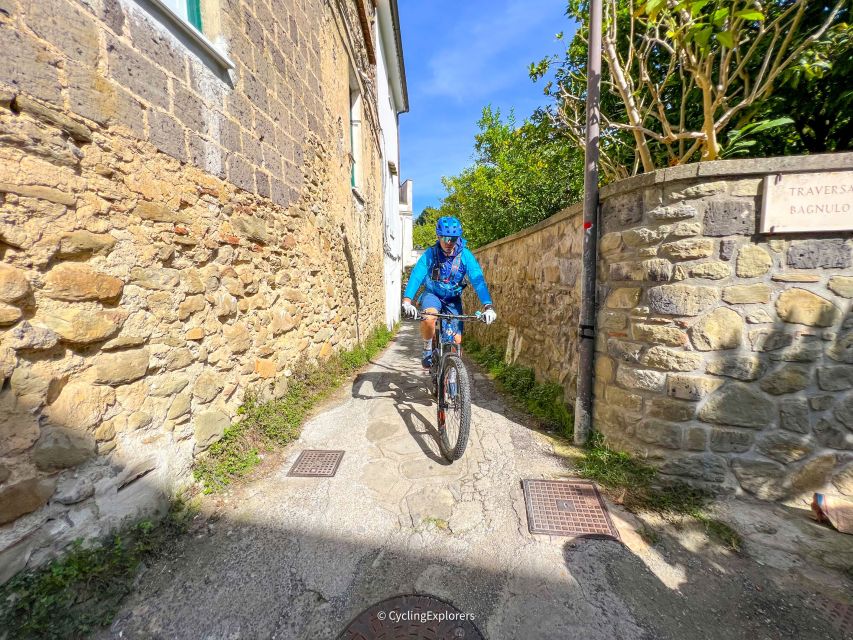 Sorrento: E-bike Oil & Lemon Tour with Tasting - Residence Le Terrazze: aperitif break, coffee, and welcome refreshments