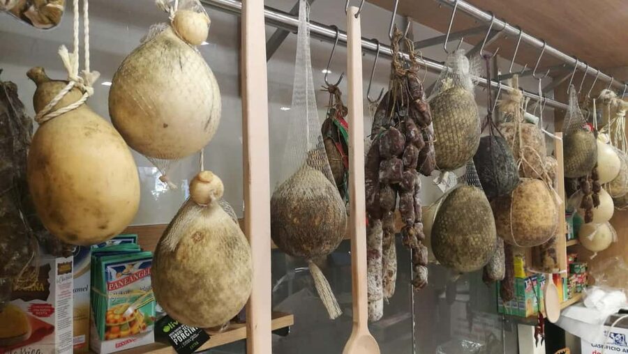 Sorrento: Food and Walking Tour with Cheese, Oil and Lemon - Lemon Cultivation and Olive Oil Talk: What You’ll Learn While You Walk