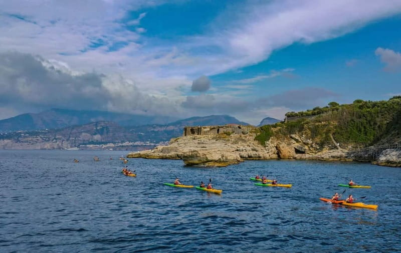 Sorrento: Guided Kayak Tour + Free 1h Paddleboarding - What to Bring and Wear for a Smooth Time on the Water