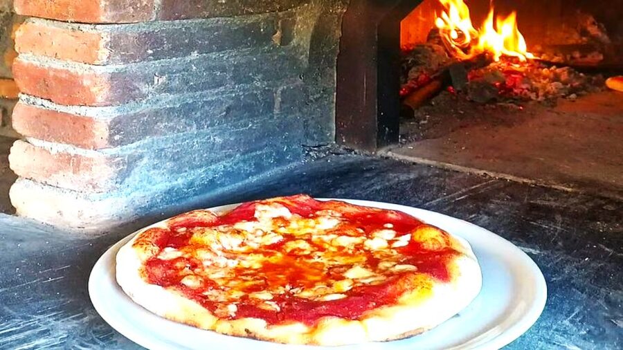 Sorrento: Half-Day Pizza Making, Wine, Limoncello & Pick-Up - Toppings and Classic Choices: Margherita or Marinara