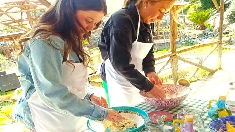 Sorrento: Half-Day Pizza Making, Wine, Limoncello & Pick-Up - Eating Outside: Picnic-Style Lunch With Real Tablespace