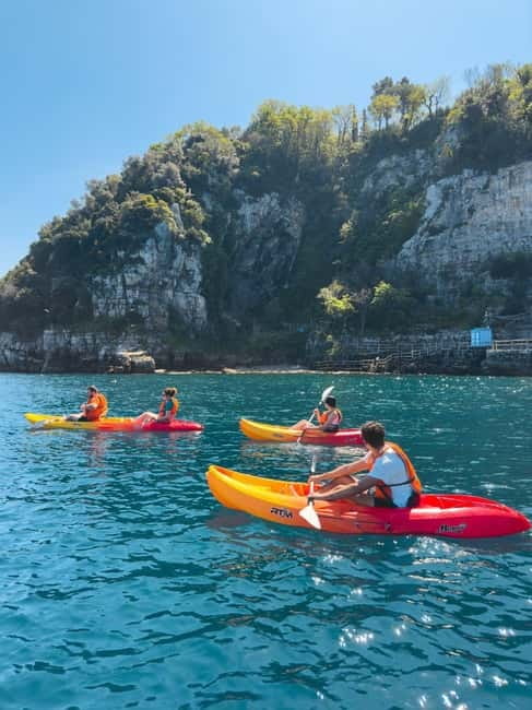 Sorrento: kayak small group tour to Bagni Regina Giovanna - The pre-launch setup that makes first-time paddling feel manageable
