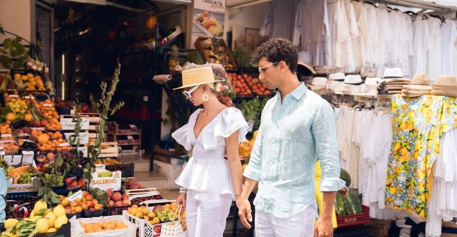 Sorrento: Private Photo Shoot with a PRO Photographer - Choosing candid romance and higher end fashion style