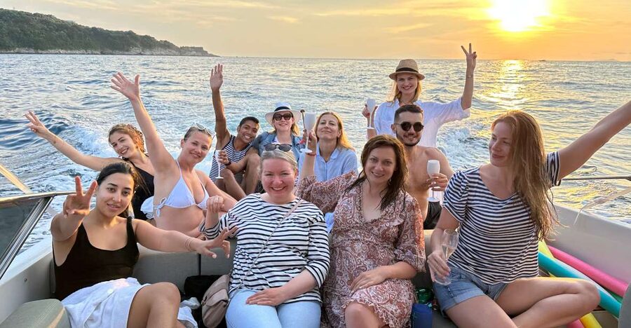 Sorrento: Scenic Boat Tour with Aperitif - Bagni della Regina Giovanna: the secluded start that sets the tone