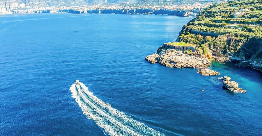 Sorrento: Sightseeing Cruise with Limoncello Tasting - Why this 2-hour Sorrento sunset speedboat works