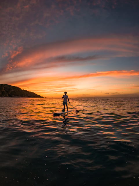 Sorrento: SUP Paddleboard Tour to Bagni Regina Giovanna - How the guides help you stand, balance, and actually enjoy it
