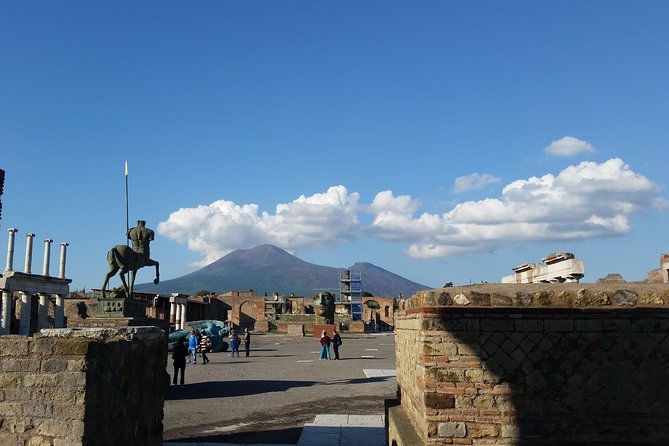 Tour in the ruins of Pompeii with an archaeologist - Where you meet and how the route ends at Foro di Pompei